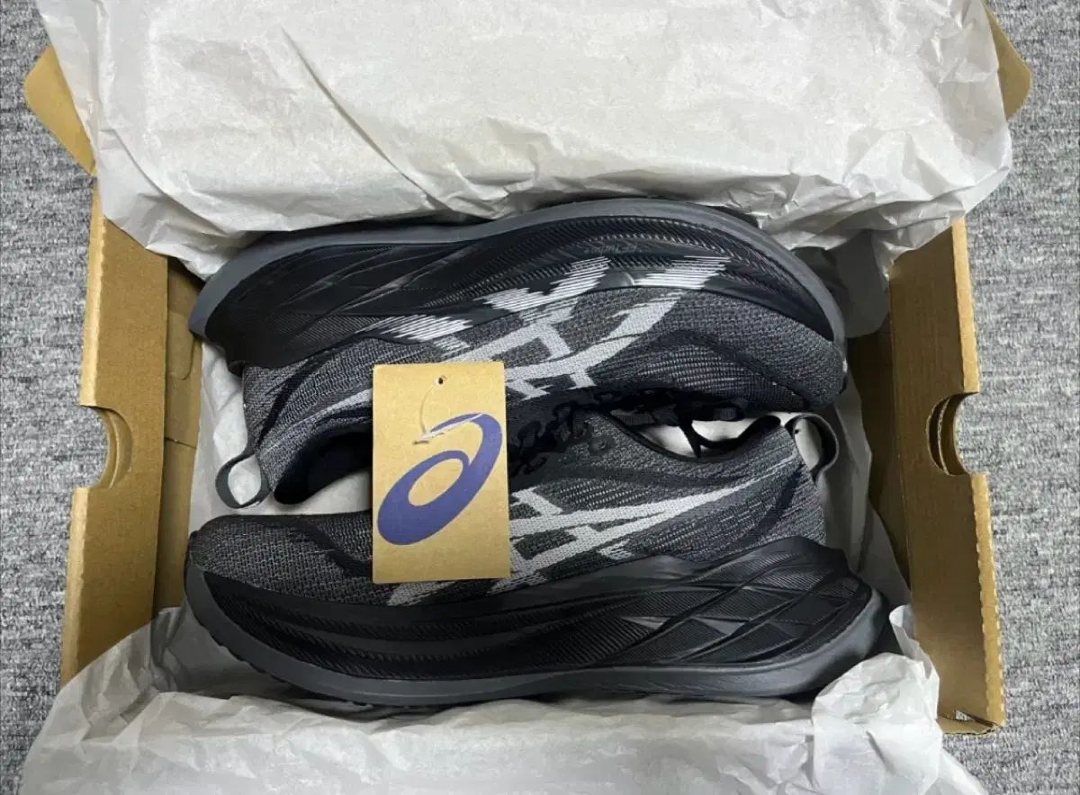 275 アシックス SUPERBLAST2 ブラック