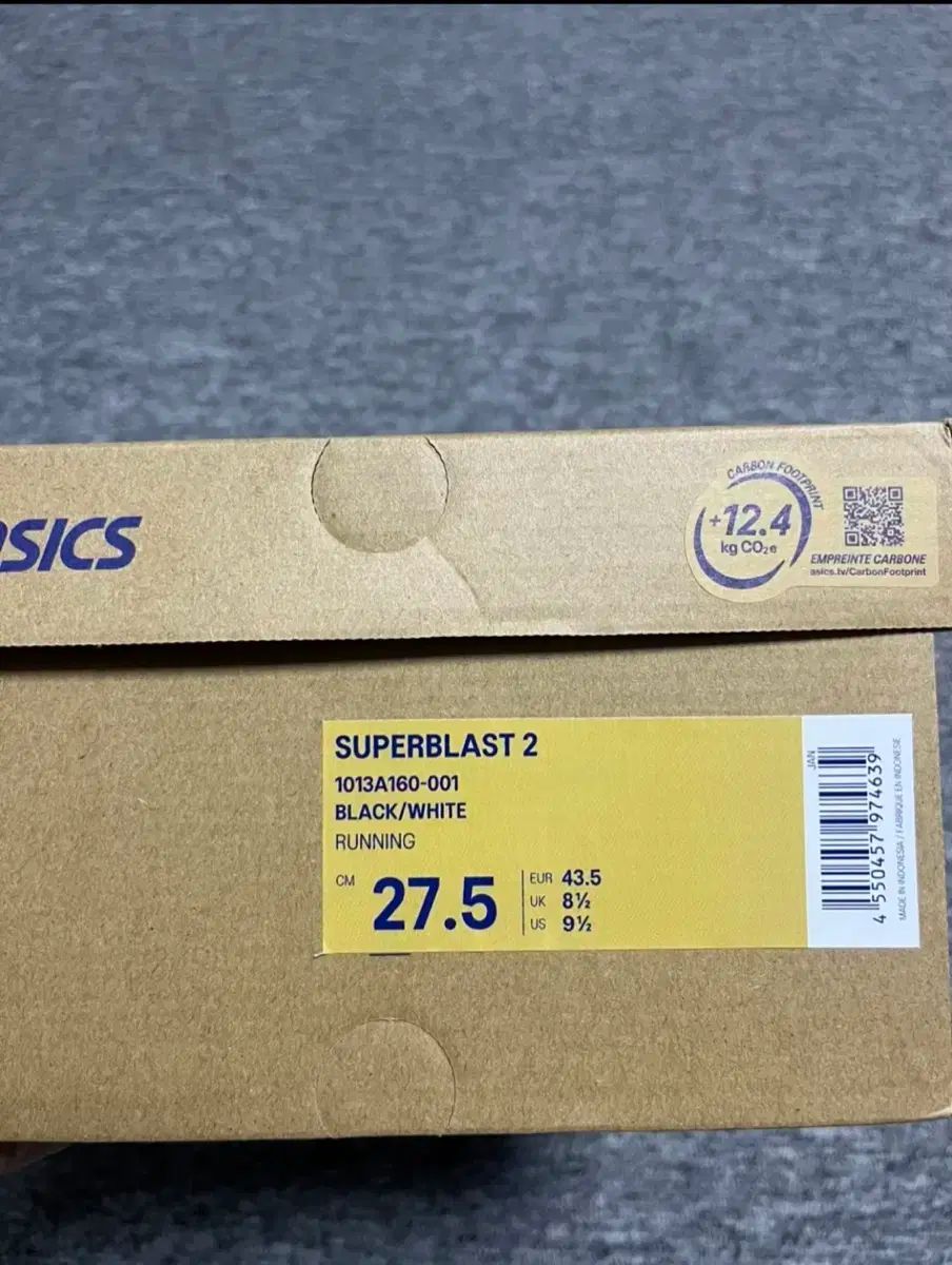 275 アシックス SUPERBLAST2 ブラック