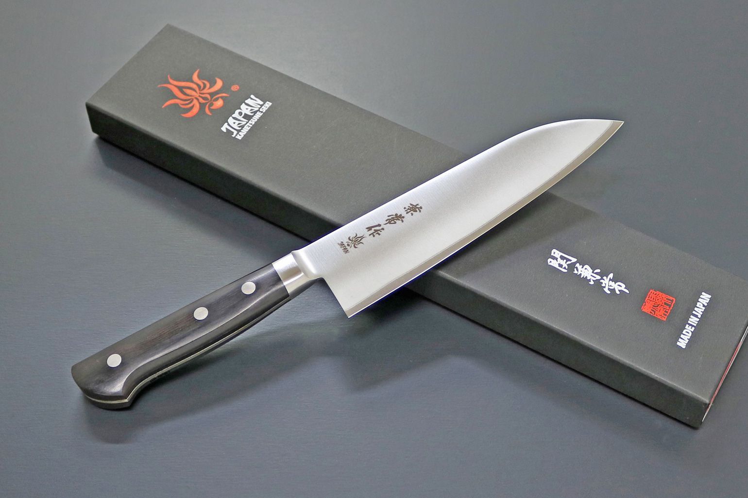 関兼常 青鋼 本割込 口金付黒合板柄 三徳 刃渡165mm KC-123