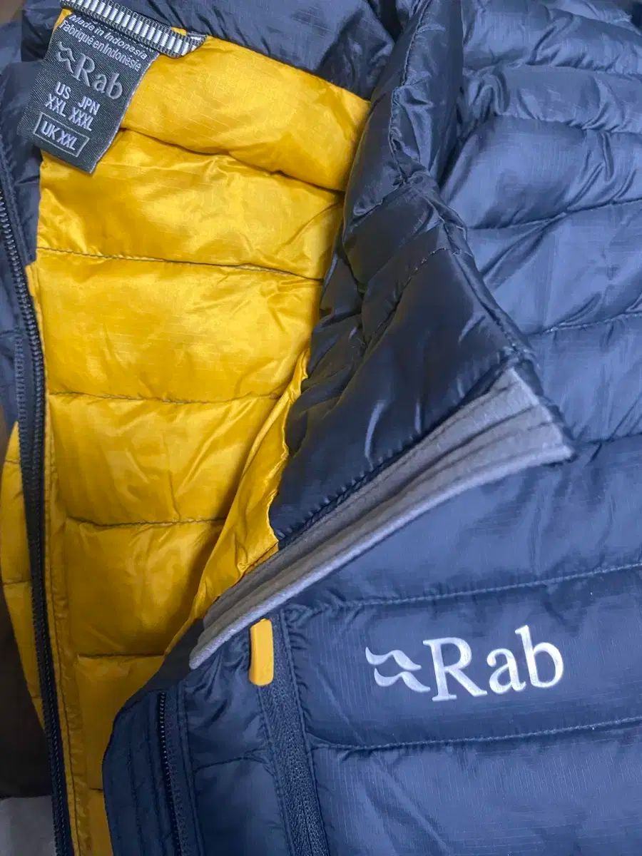 RAB 랩 マイクロ ライト ジャケット
