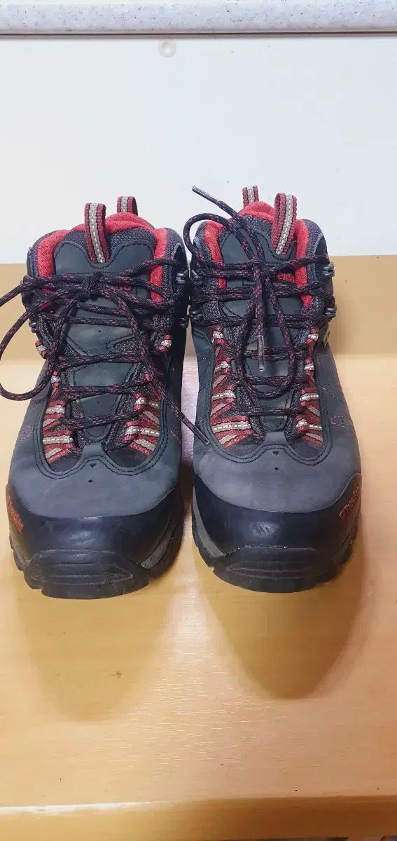 トレクスタ アンナプルナ ゴアテックス 登山靴 235 240 トレッキングシューズ