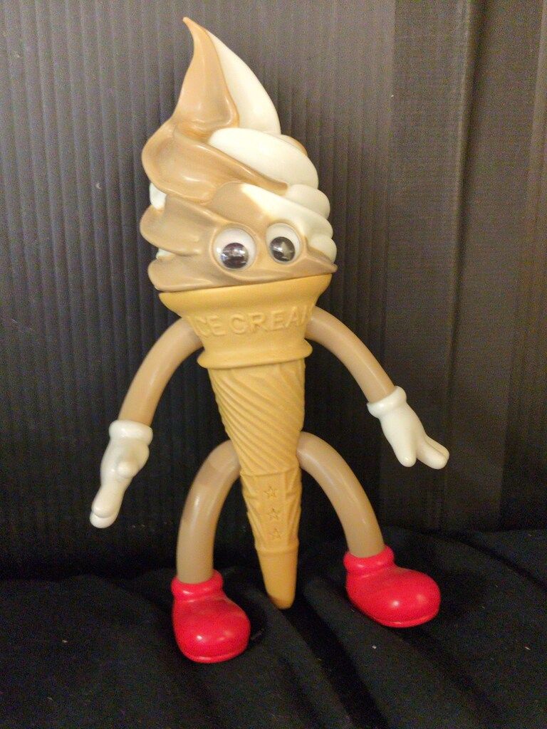 FLAVORS マジカルレインボー アイスクリーム/フレーバーズ ソフビ