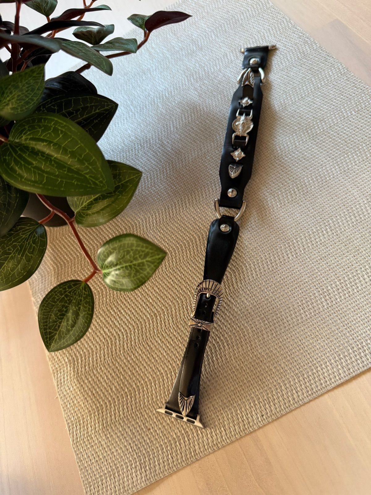 TOGA Apple watch バンド 超 大 売り切れ必須