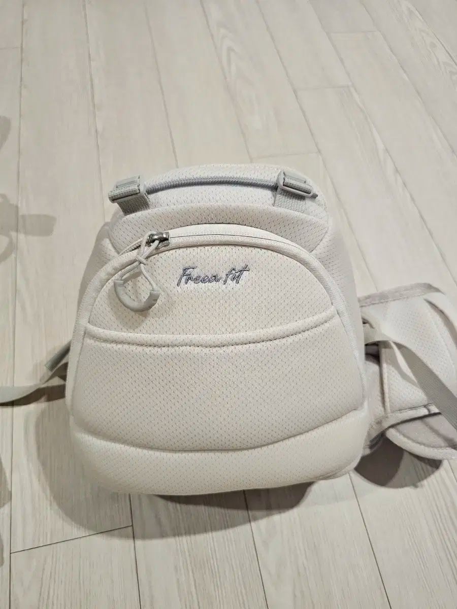 ファウブ プライベート エアー オールインワン アイボリー