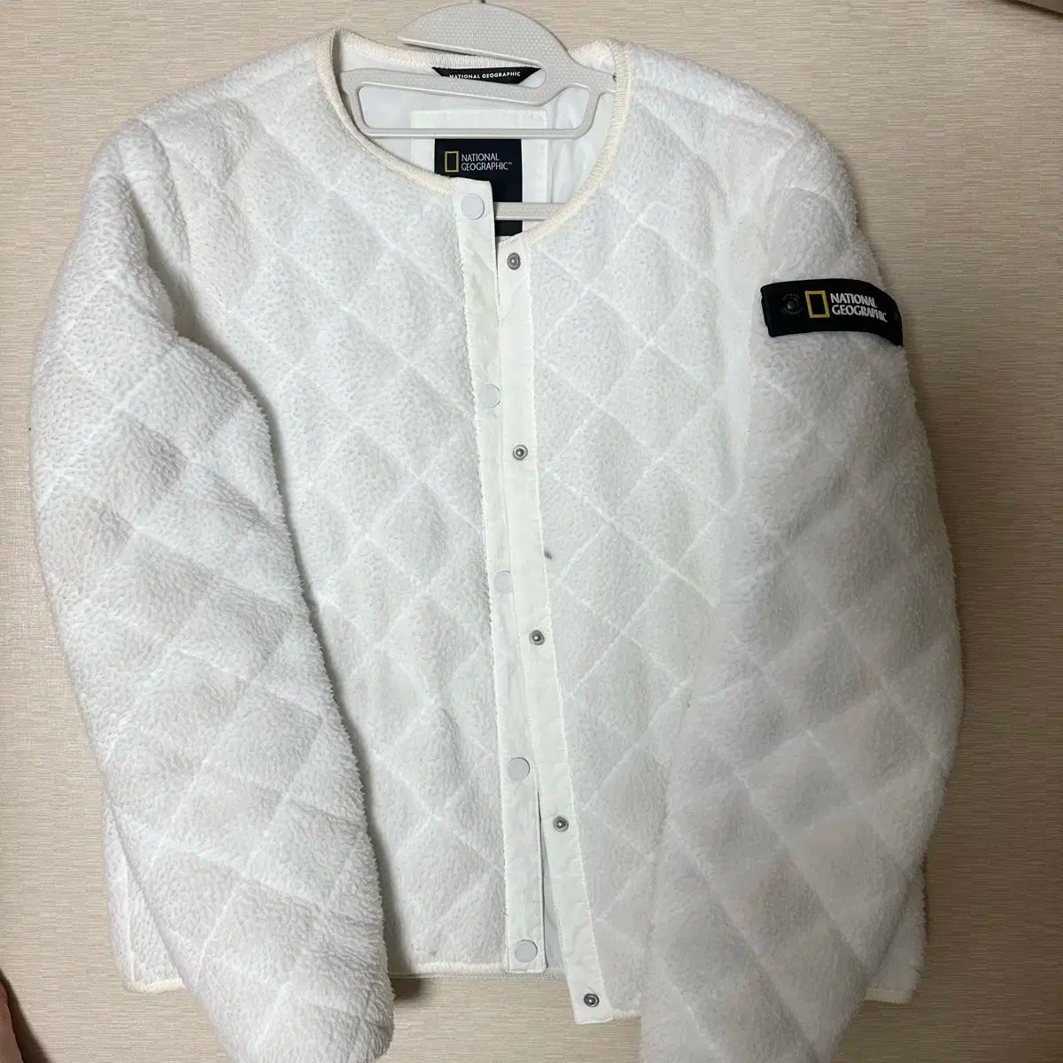 ナショナルジオグラフィック シープスキン 軽量