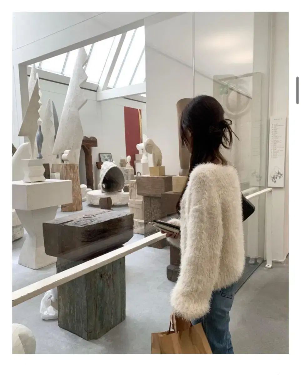  ポスター アルパカ ファー カーディガン - アイボリー 長袖 カーディガン ボレロ アンサンブル