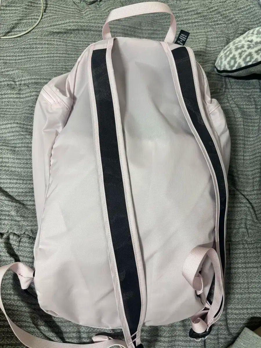 アークテリクス ヒリアド 15 ピンク