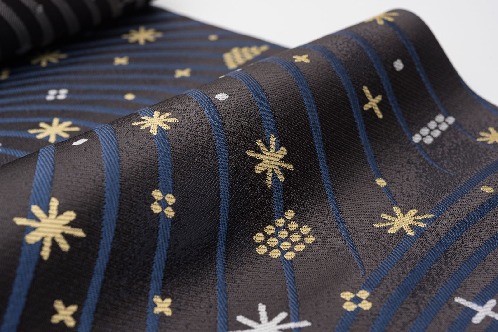  お仕立て付き 本場筑前博多織 紋八寸 キラキラ模様 名古屋帯 帯