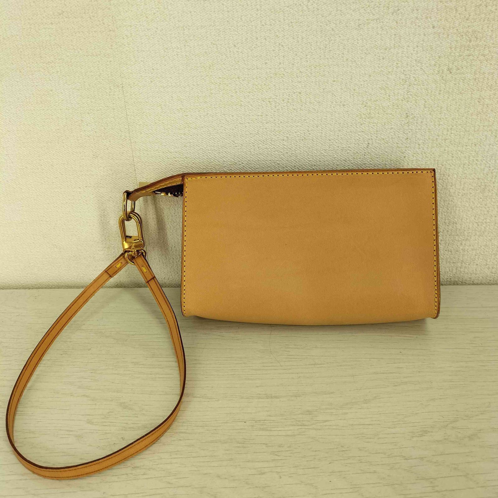 ルイヴィトン LOUIS VUITTON ヌメ革 カバアンブル用 ポーチ レディース 表記無