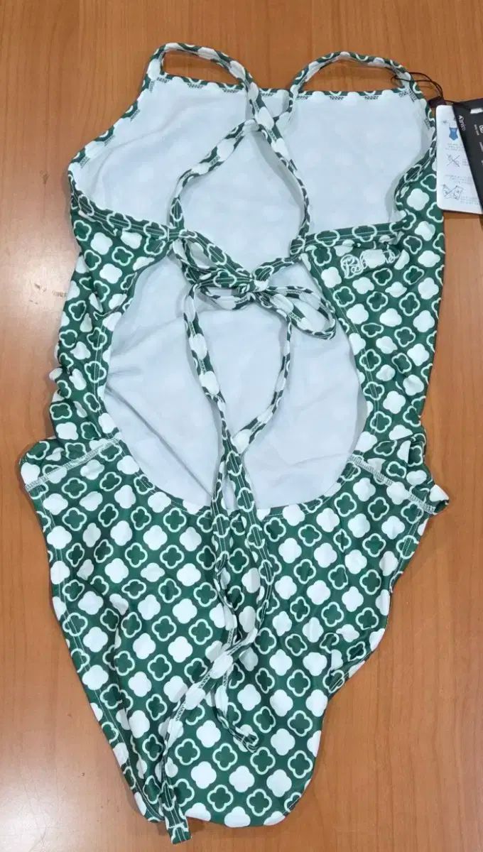 フールTIME クローバ Lサイズ 水着