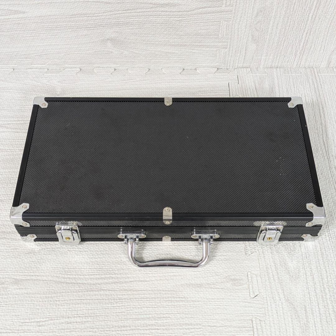 ULTIMATE POKER 300ピース アルティメットポーカーチップセット