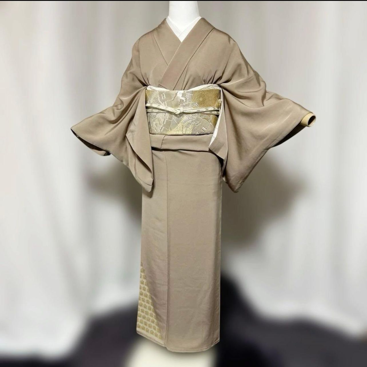 近い 袷 正絹 友禅 訪問着 フルセット 西陣唐織金箔袋帯 Excellent Nearly Un Silk Yuzen Houmongi Set with Nishijin Brocade G foil Fukuro Obi