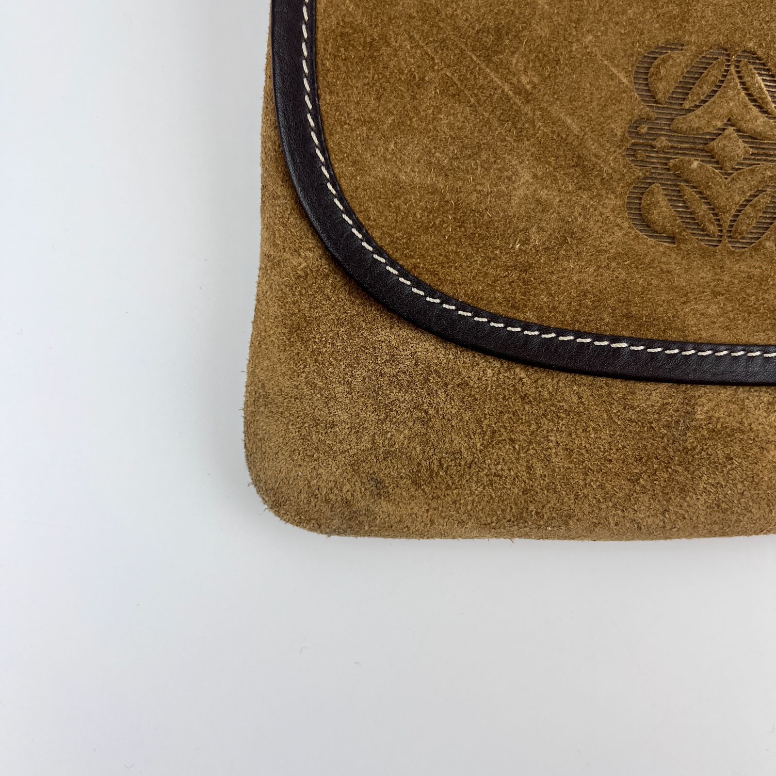 中古】LOEWE ロエベ アナグラム ショルダーバッグ ブラウン スエード