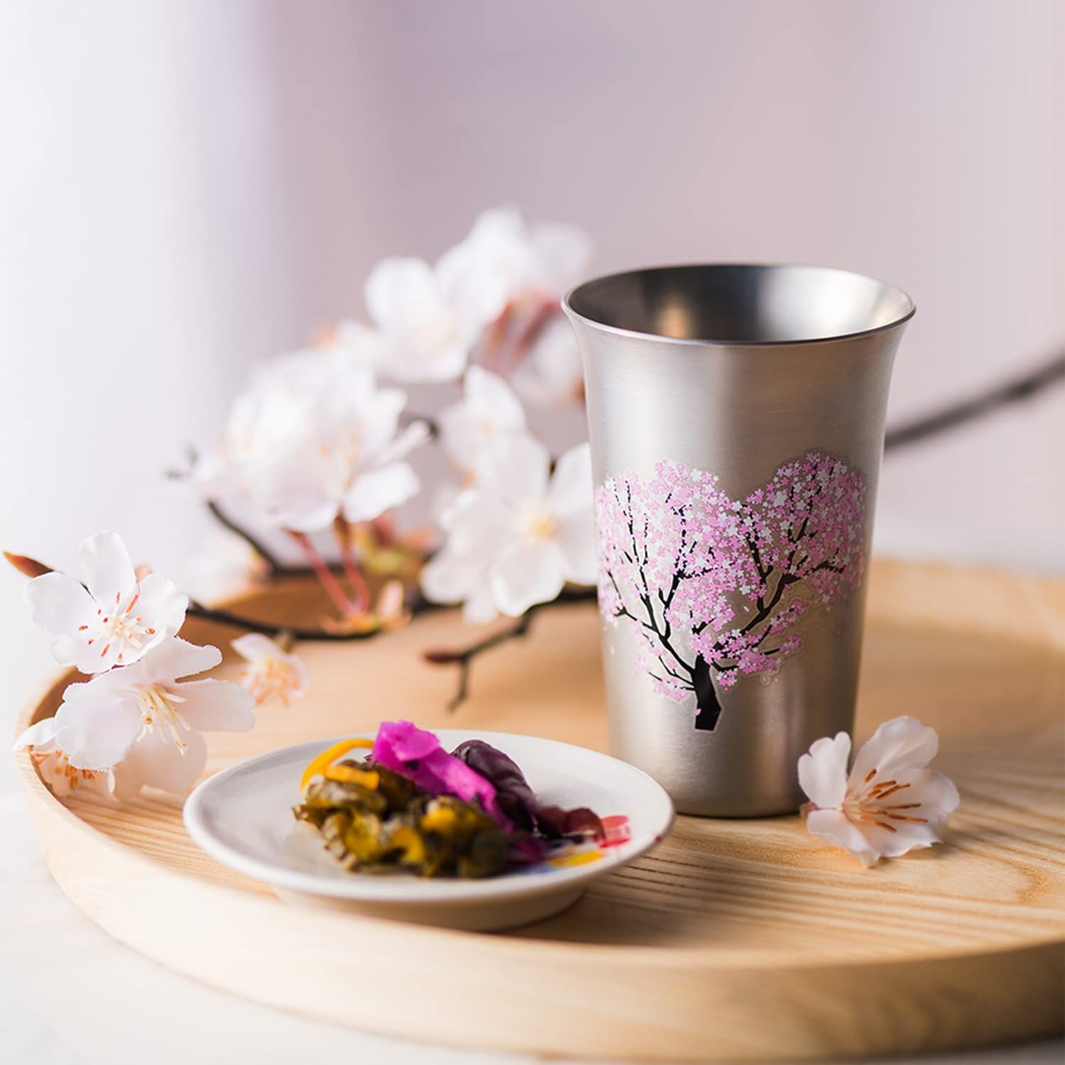 冷たいお酒を注ぐと色が変わる まどろむ酒器