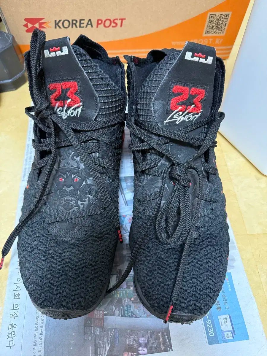 NIKE レブロン 17 ブレーザー バスケシューズ 実寸 270 275