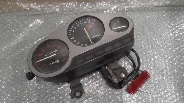 VTZ 250 MC 15 1101 xxx の メーター