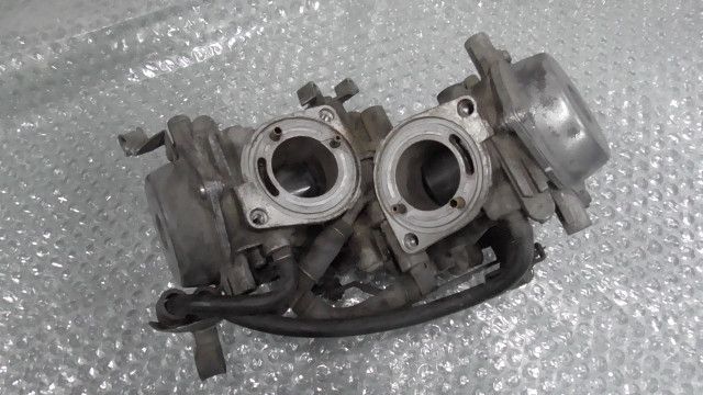 VTZ 250 MC 15 1101 xxx の キャブレター