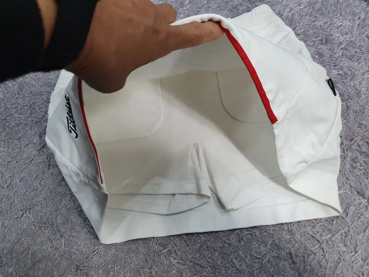 ツアーフィット 白