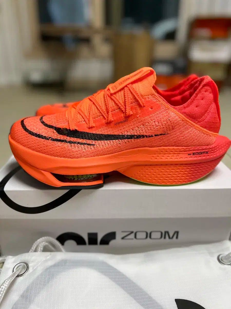 ナイキ エア ズーム アルファフライ ネクスト% 2 オレンジ 275