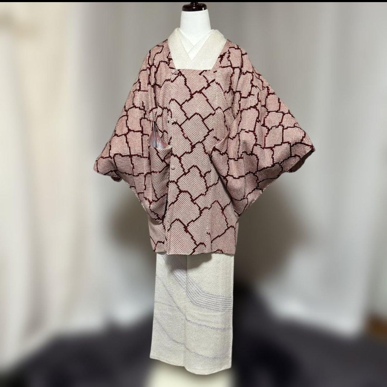 袷 正絹 総絞り 道行コート 身丈87 裄68 ゆったり裄丈長め excellent condition lined silk shibori Michiyuki coat relaxed fit