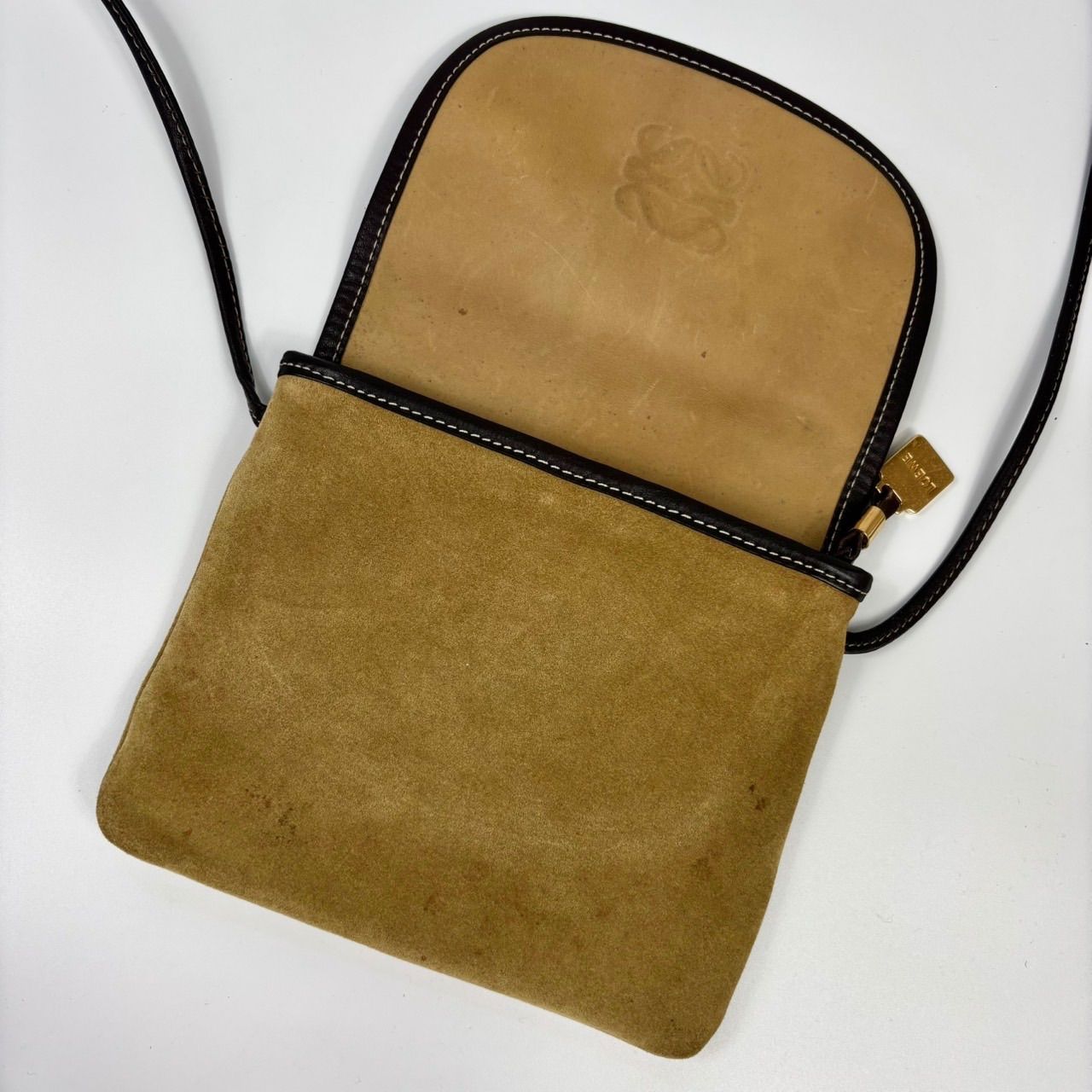 LOEWE ロエベ スウェード ショルダーバッグ ポシェット 斜め掛け