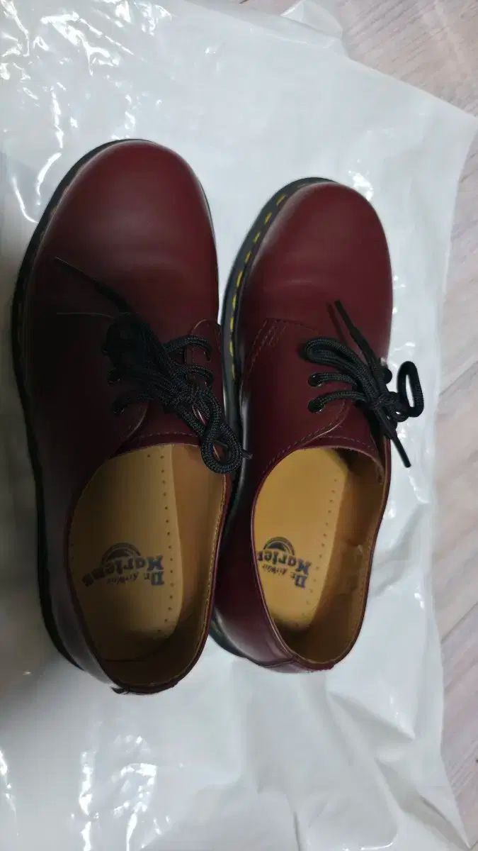 DR. MARTENS ドクターマーチン 1461 3ホール レッドさくらんぼ