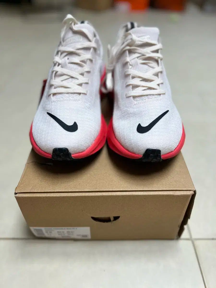 ナイキ ズームX インヴィンシブル ラン FK 3 275mm