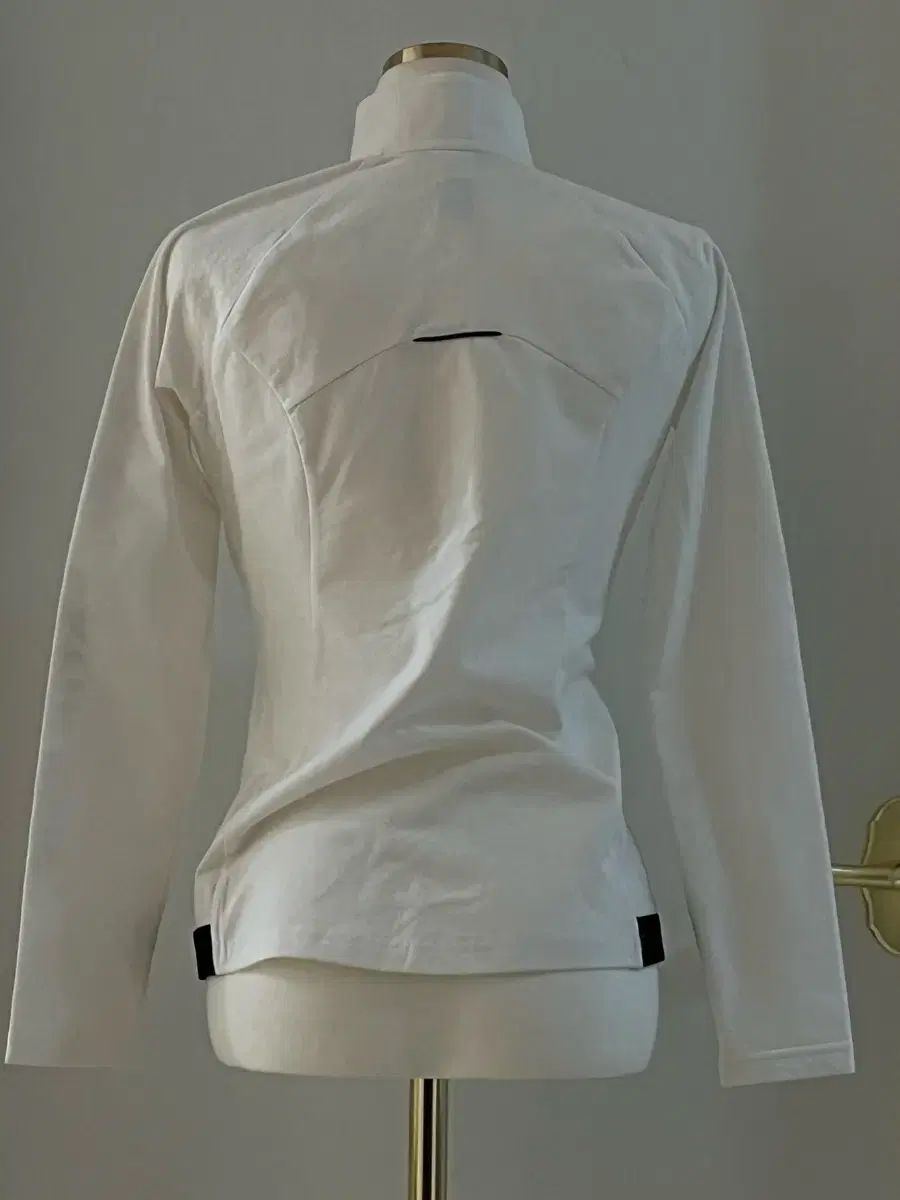 デサント レディース トレーニング ジャケット M