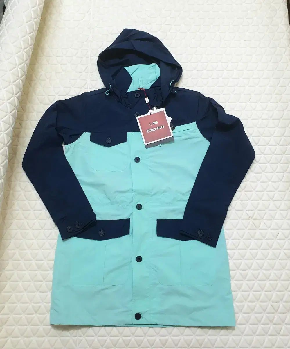 90 マウンテンパーカー