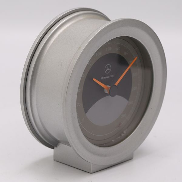 箱付 メルセデスベンツ AMG ホイールデスククロック QZ 電池式
