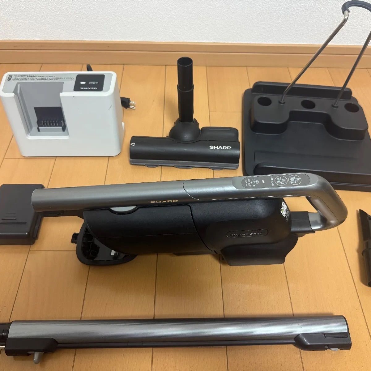 SHARPコードレススティック 紙パック式掃除機ラクティブエア RACTIVE