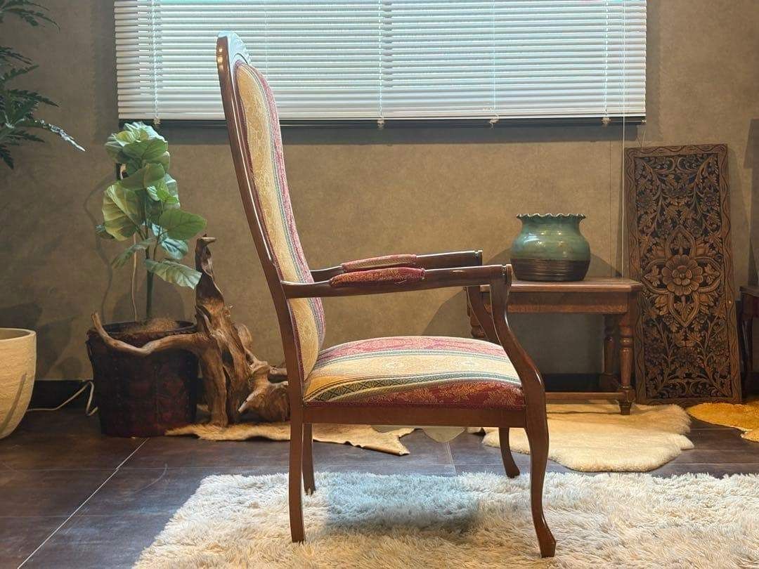 希少 クラシック ショップ ストライプ ヨーロピアン 鋲打ち アーム