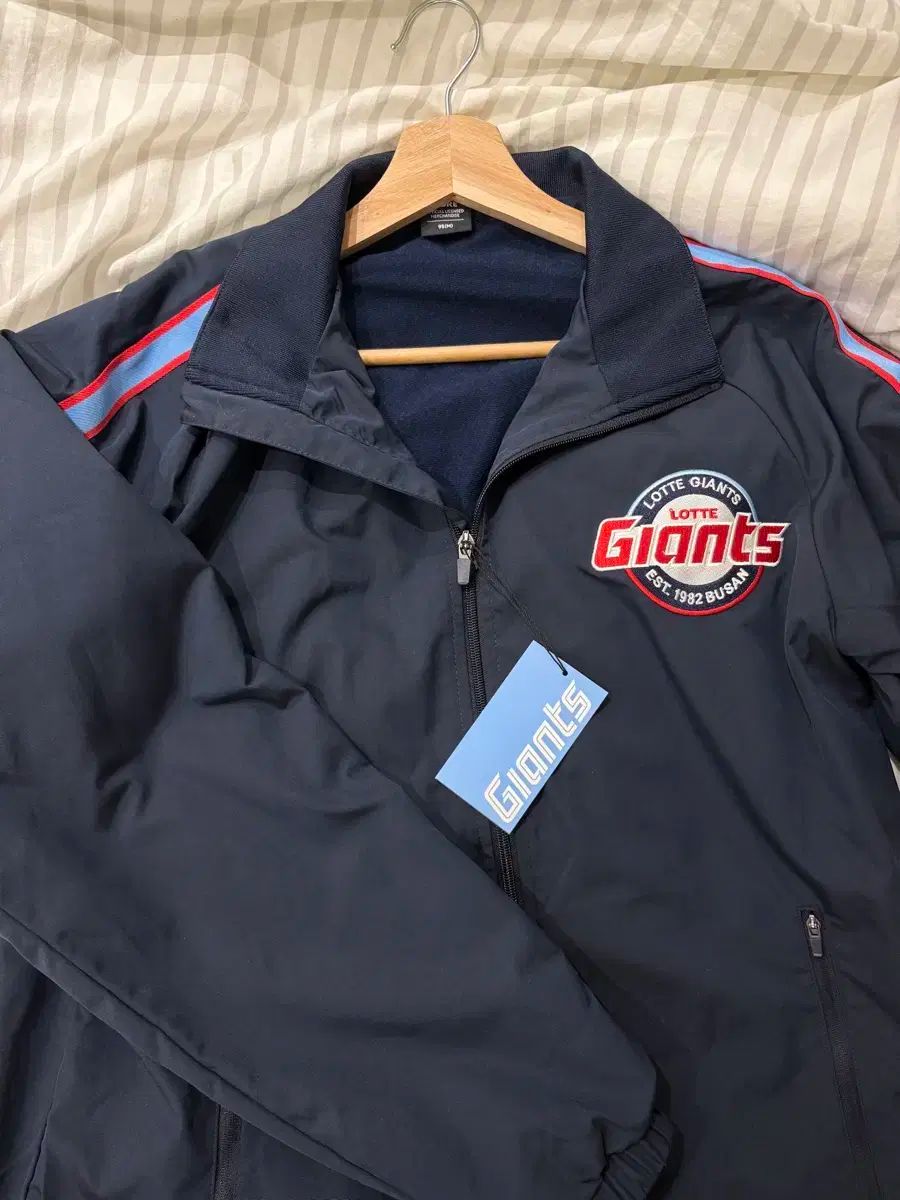 ロッテ エンブレム 秋冬用アウター 95 M