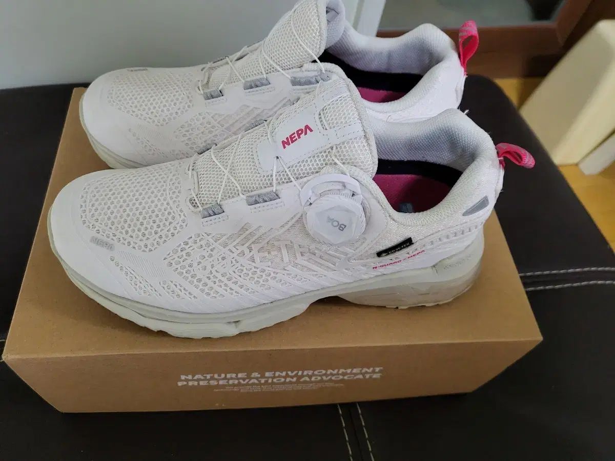 NEPA レディース 登山靴 白 ボア Gore-Tex 245