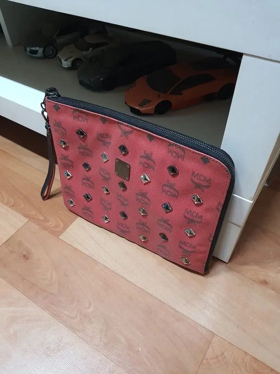 MCM エム シー エム ポーチ クラッチバッグ