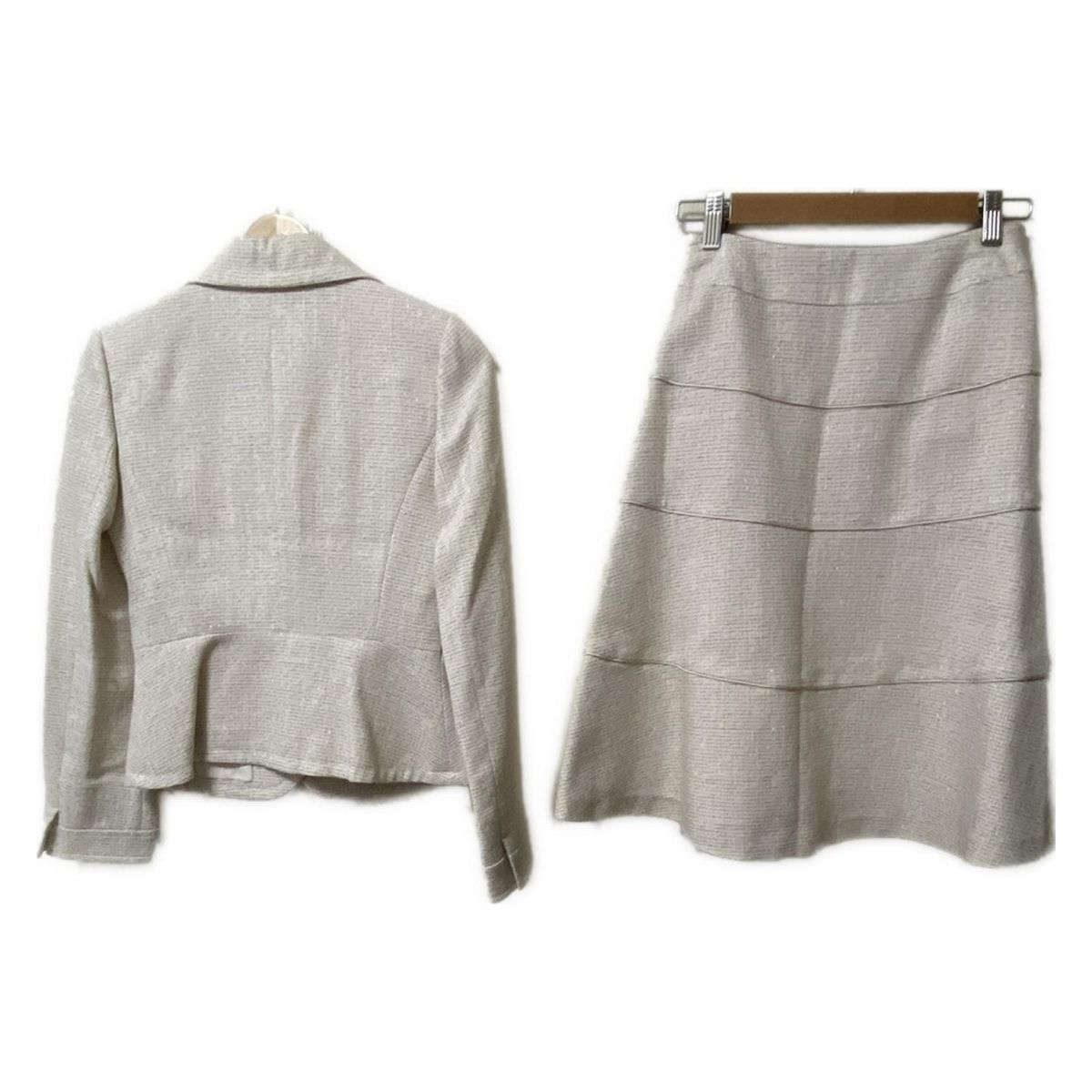 TO BE CHIC トゥービーシック スカートスーツ レディース - アイボリー×黒×マルチ