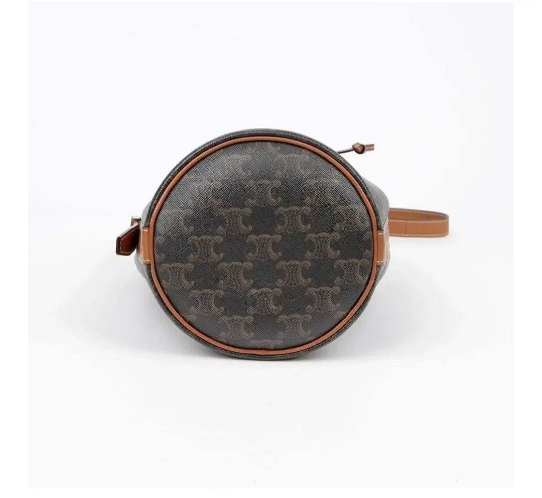 セリーヌ トリオンフ