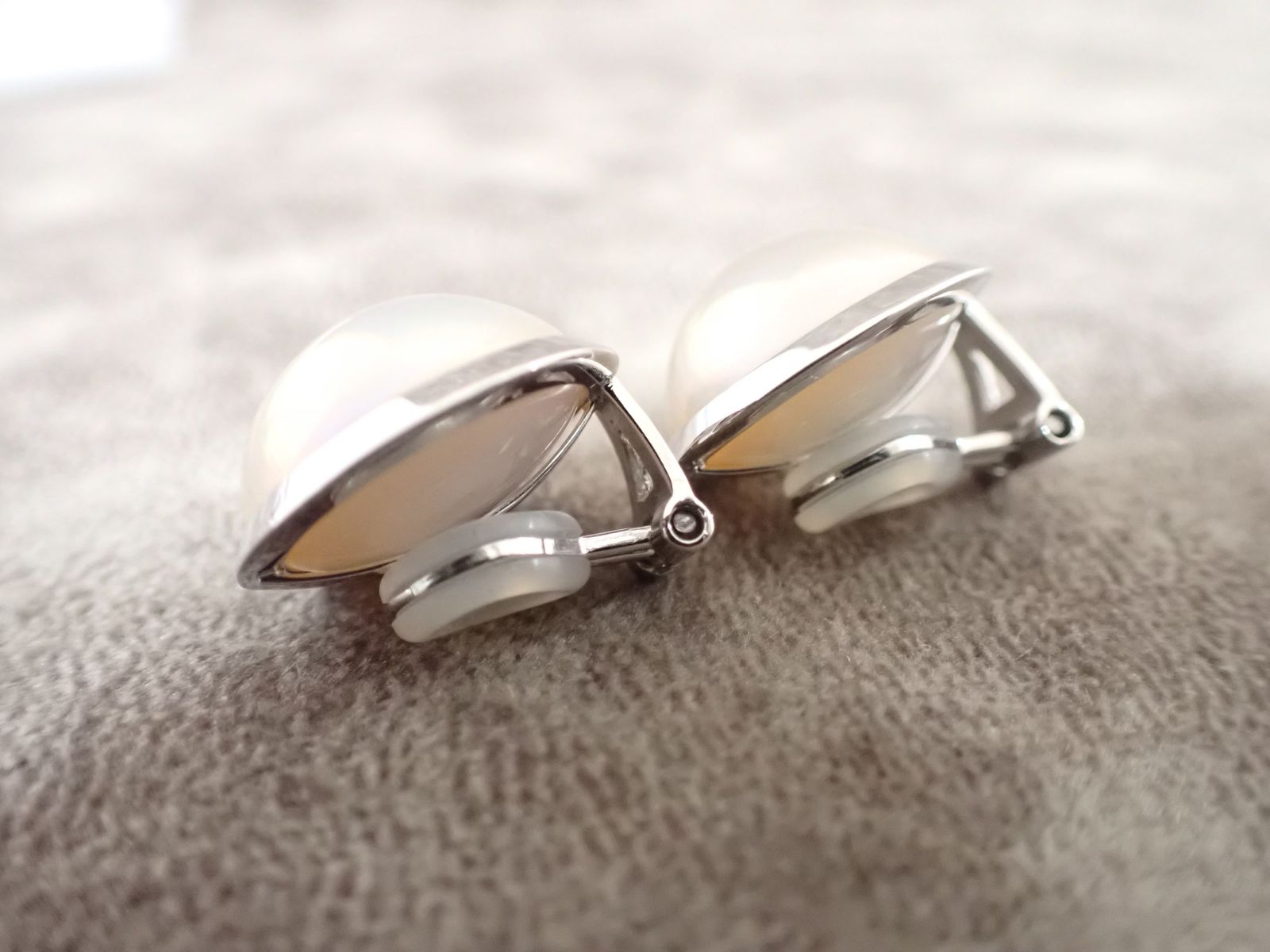 マベパールイヤリング K 14 WG 14金 ホワイトゴールド 8.3 g レディース