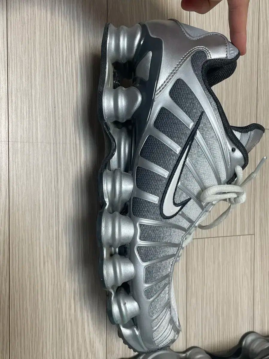  ナイキ ショックス TL シルバー 275 その他 靴