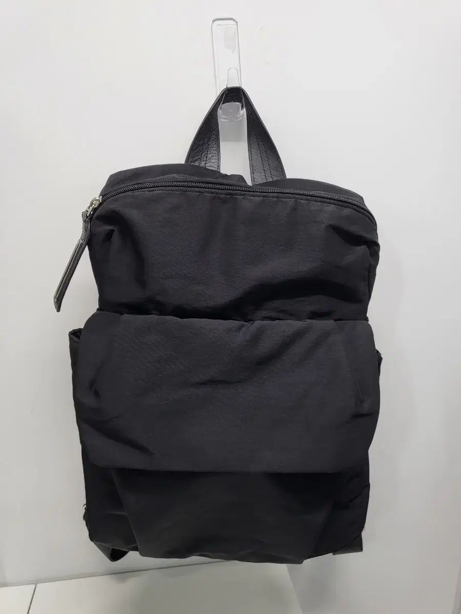 マンダリナダック ファブリック バックパック メルカリshop取引では対象外