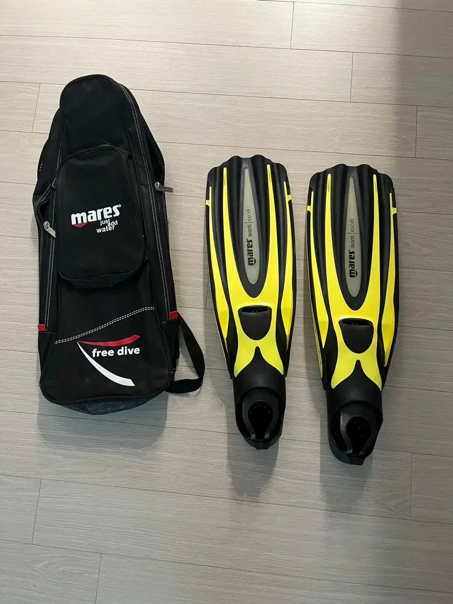 マレスアバンティエクセル フィン 売ってます 38 ー 39