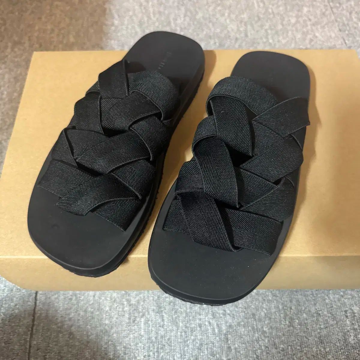 ボッテガ ヴェネタ フラット ミュール ブラック 41サイズ