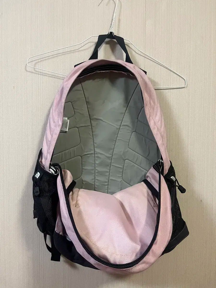 THE NORTH FACE ザノースフェイス ベビーピンク バックパック