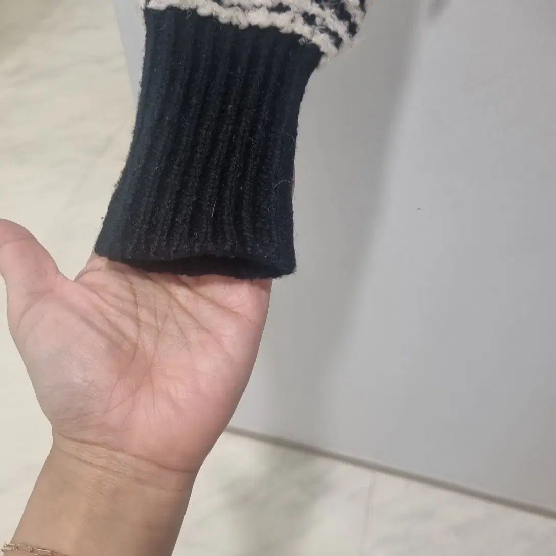 ブークレ ニット