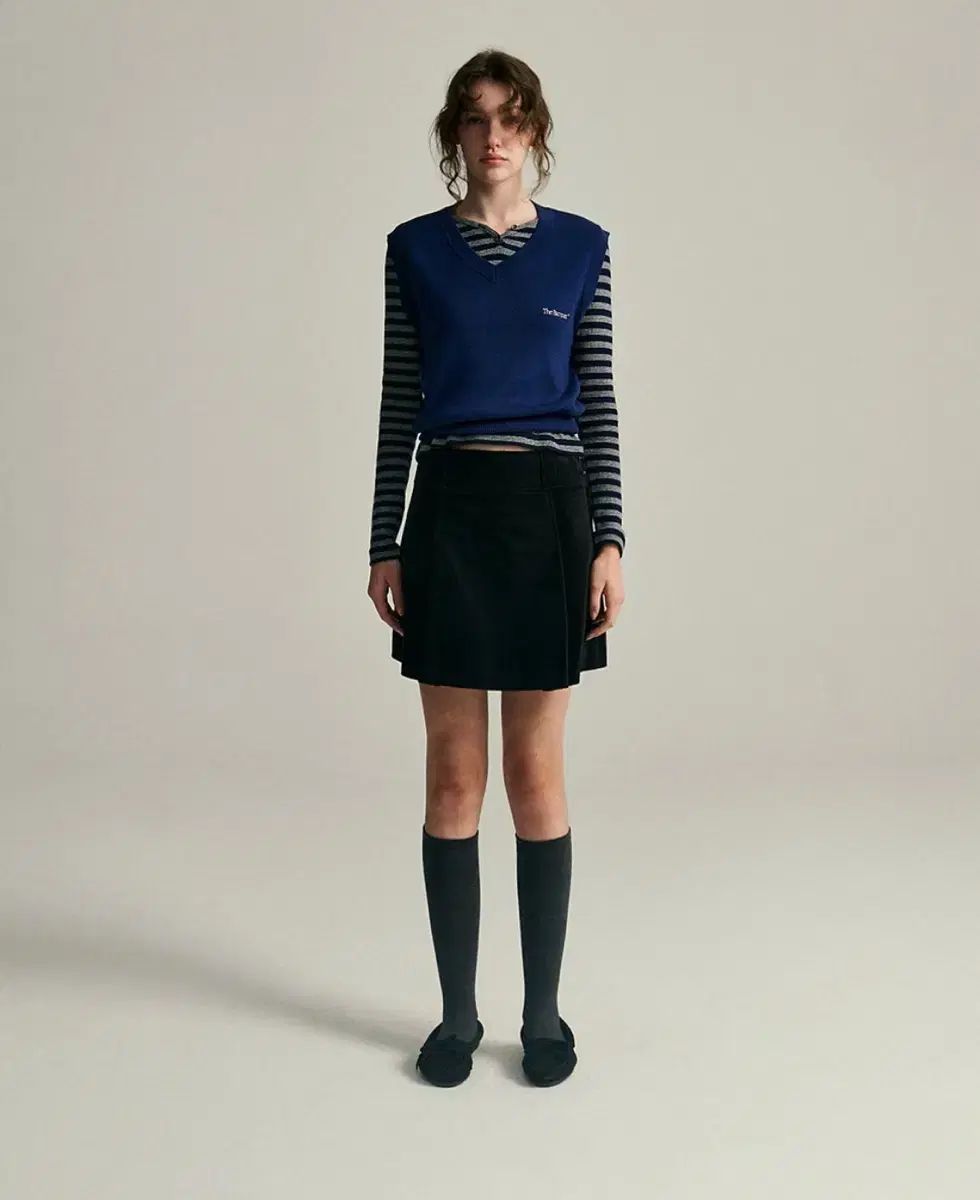 ザ バーネット ネイビー プレーン ベスト ニット ベスト