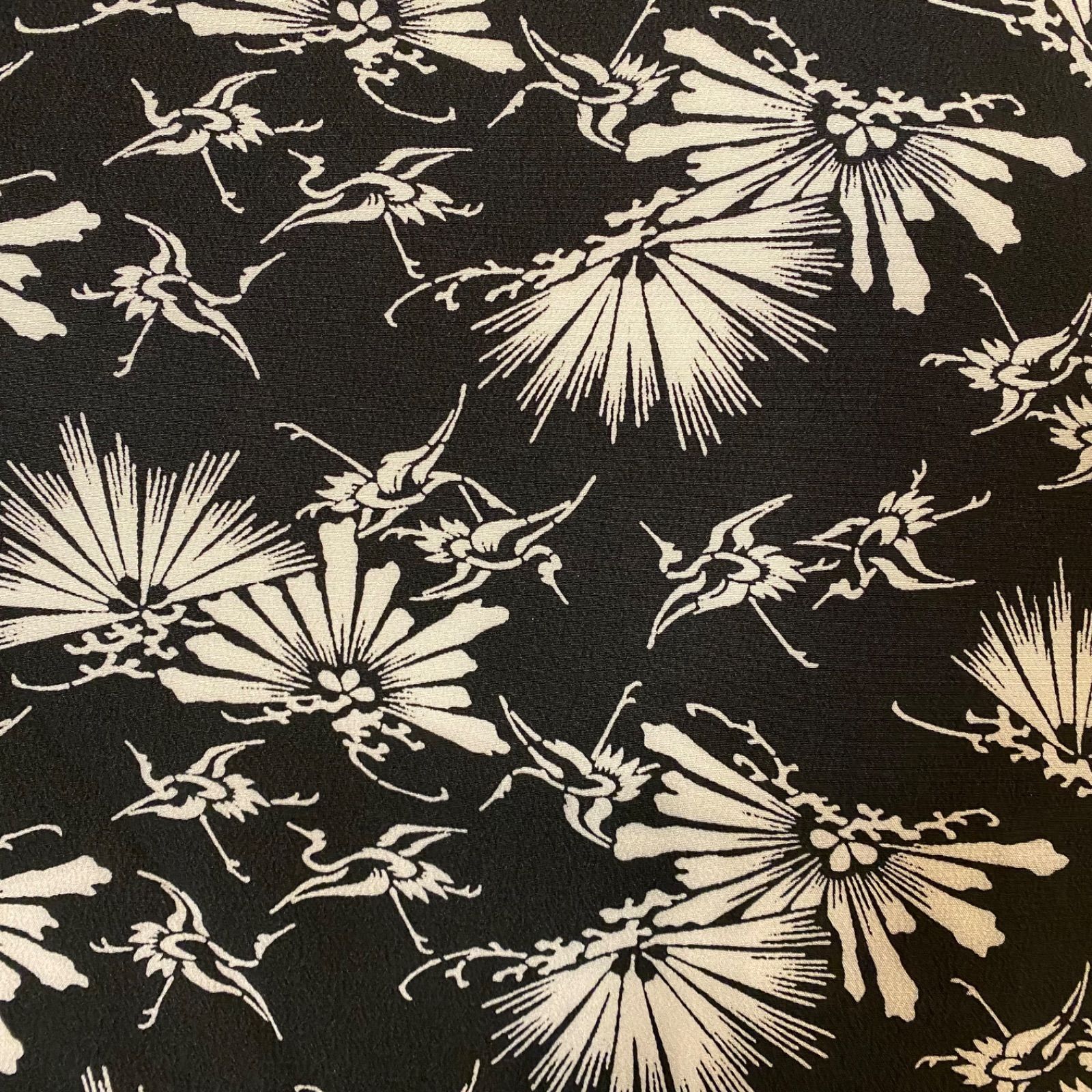 黒に咲く気高き羽音 MKW-41