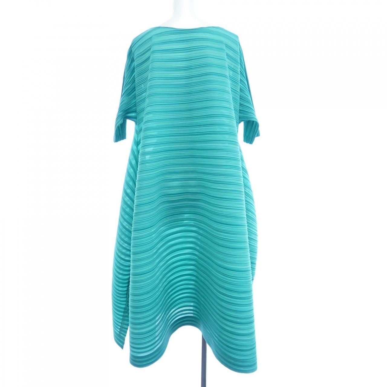 プリーツプリーズ