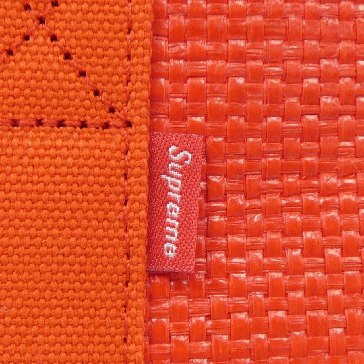 シュプリーム SUPREME