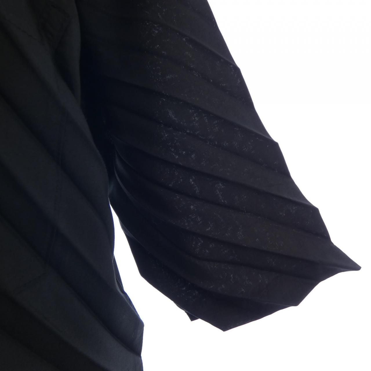 【人気急上昇】 ミーイッセイミヤケ me ISSEY MIYAKE MI71FJ503 シャツ 笑顔のある