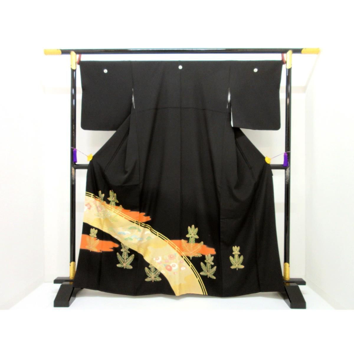 留袖 友禅金彩加工 刺繍入り 抱茗荷 身幅Ｌ寸